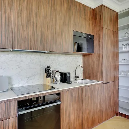 Luxurious - 2br- 6p Eiffel Tower View * Paris