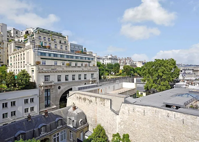 Luxurious - 2br- 6p Eiffel Tower View Paris