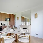 Luxurious - 2br- 6p Eiffel Tower View דירה פריז