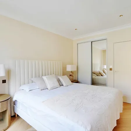 Luxurious - 2br- 6p Eiffel Tower View דירה *